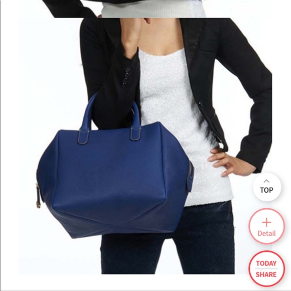 Bruno Magli Beige Cube Bag - Picture 10 of 16